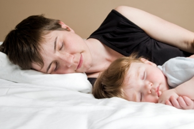 Cosleeping: too old to sleep in the parent’s bed?