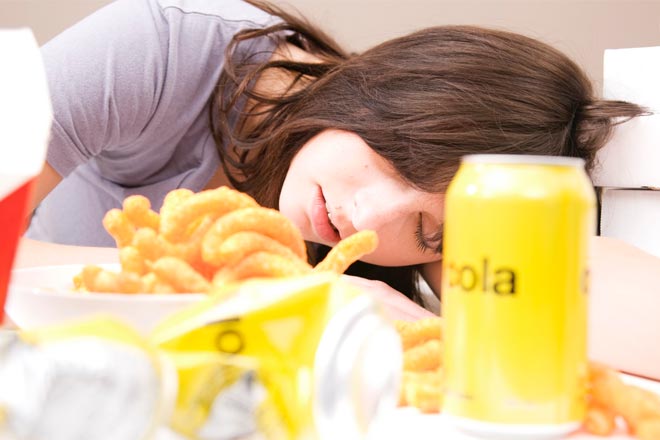 Why Do I Feel So Sleepy After a Big Meal?